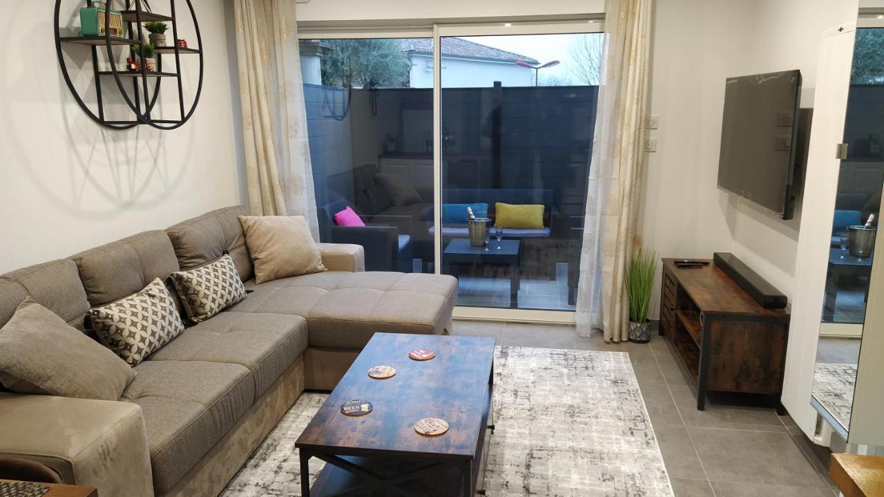 Charmant Appartement T2 Dans Villa Avec En Supplement Spa Exterieur De Mai A Septembre Laveyron Luaran gambar