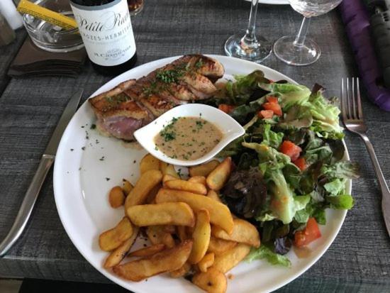 Charmant Appartement T2 Dans Villa Avec En Supplement Spa Exterieur De Mai A Septembre Laveyron Luaran gambar